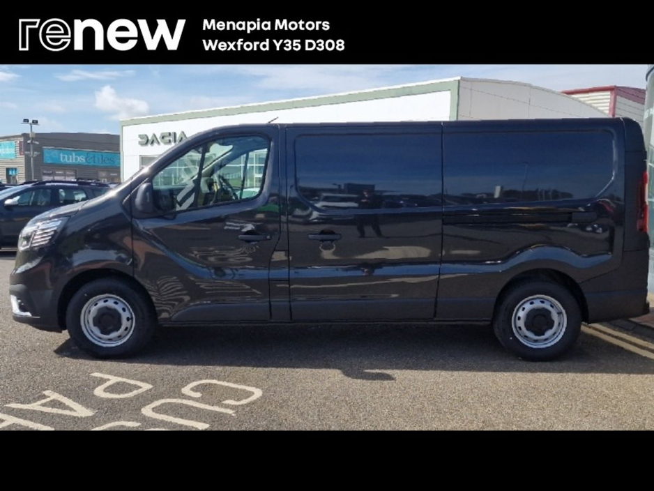 2026 Renault Trafic - image 13