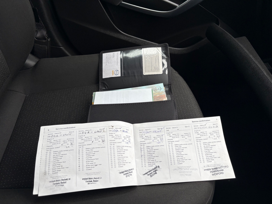 2014 Opel Insignia - image 24