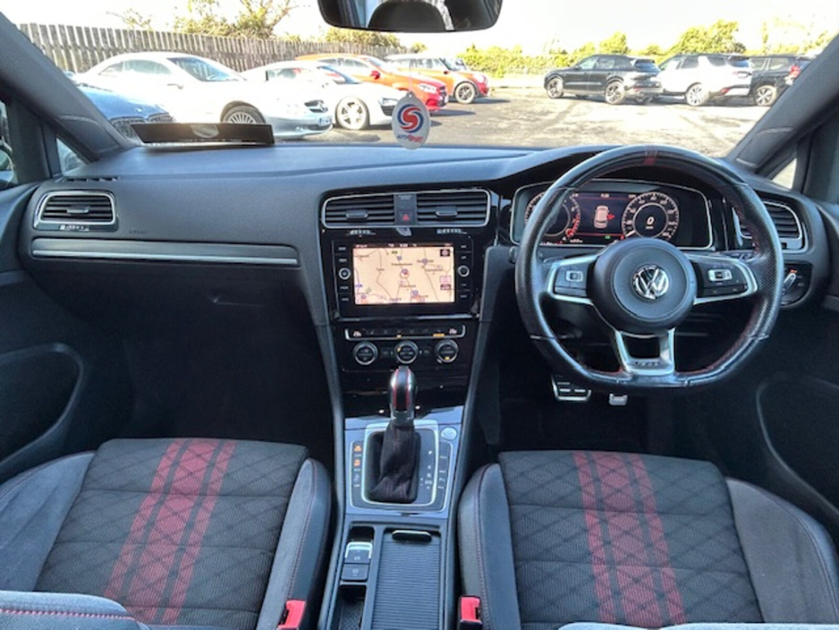 2019 Volkswagen Golf - image 20