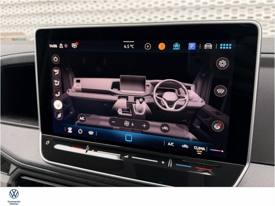 2026 Volkswagen Crafter - image 14