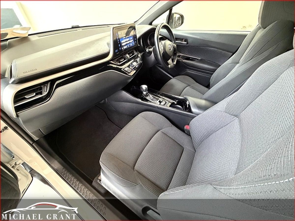 2019 Toyota C-HR - image 16