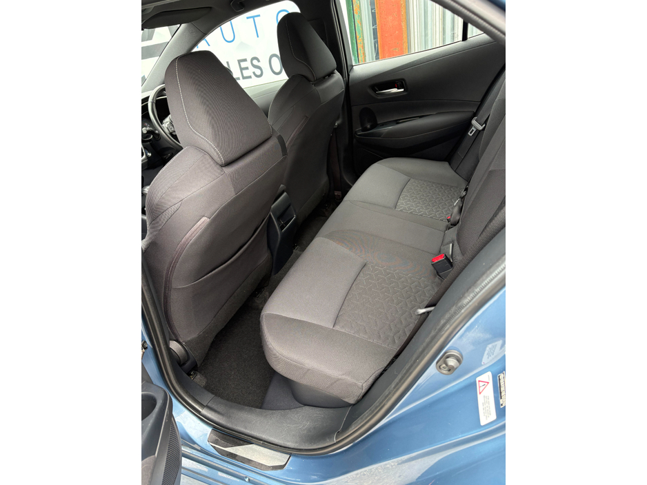 2020 Toyota Corolla - image 9