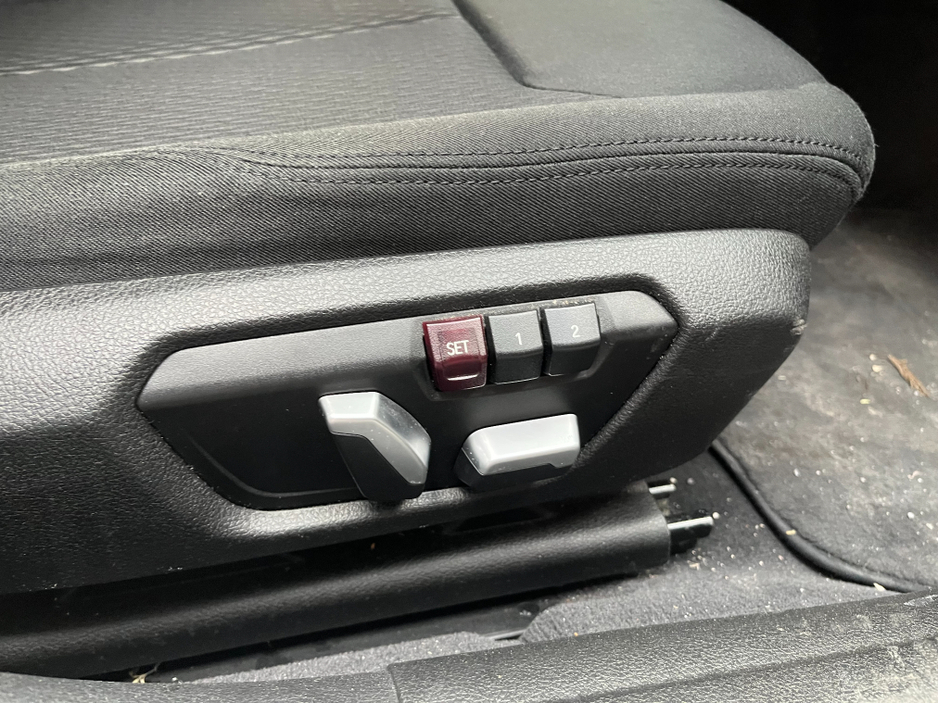 2015 BMW 1 Series - image 10