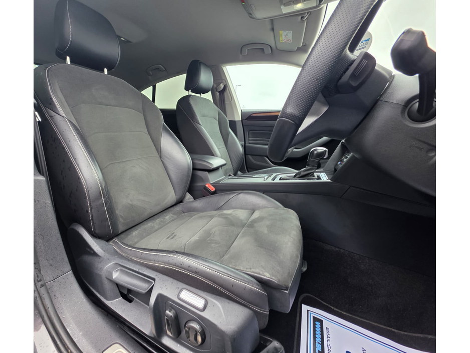 2022 Volkswagen Arteon - image 8