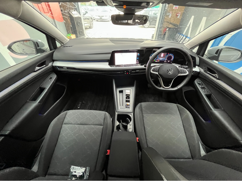 2024 Volkswagen Golf - image 15