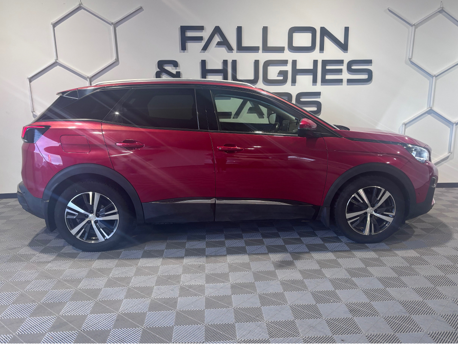 2018 Peugeot 3008 - image 4