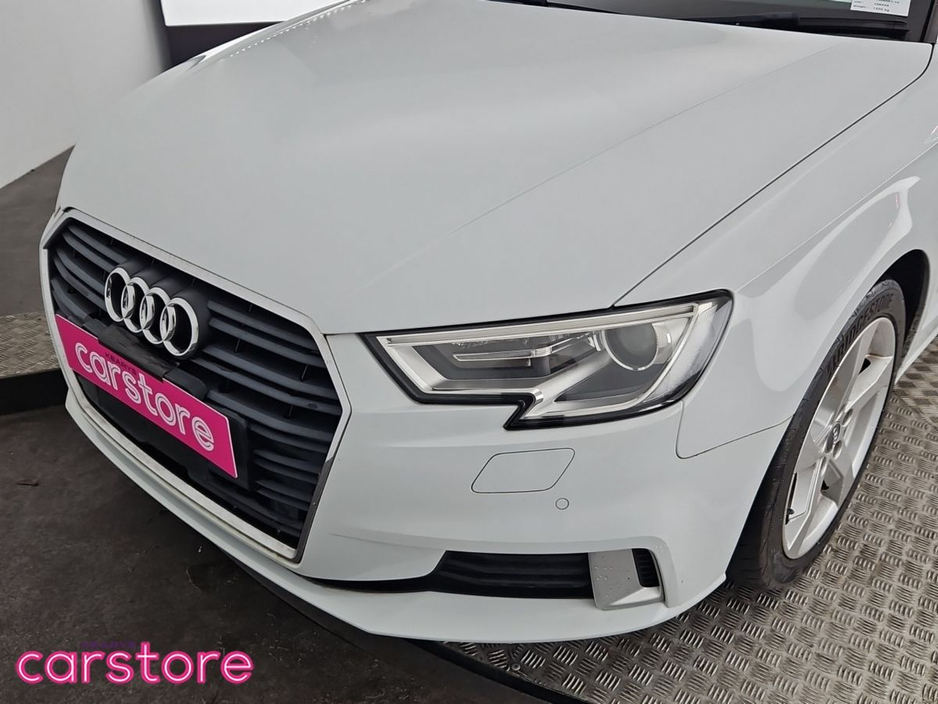 2017 Audi A3 1.4 TFSI Auto €17,880
