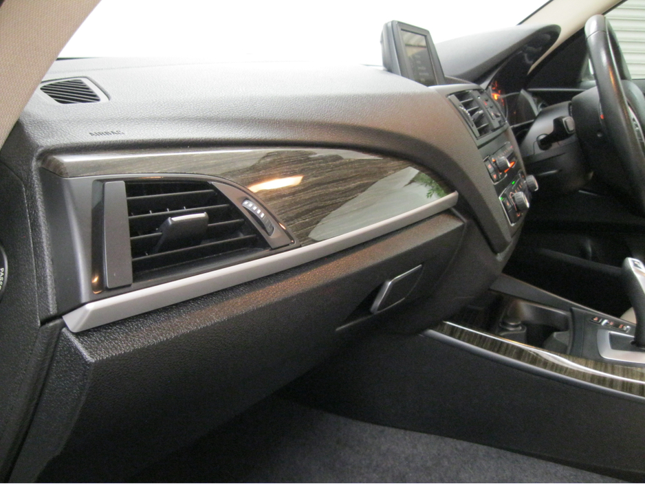 2014 BMW 2 Series - image 25