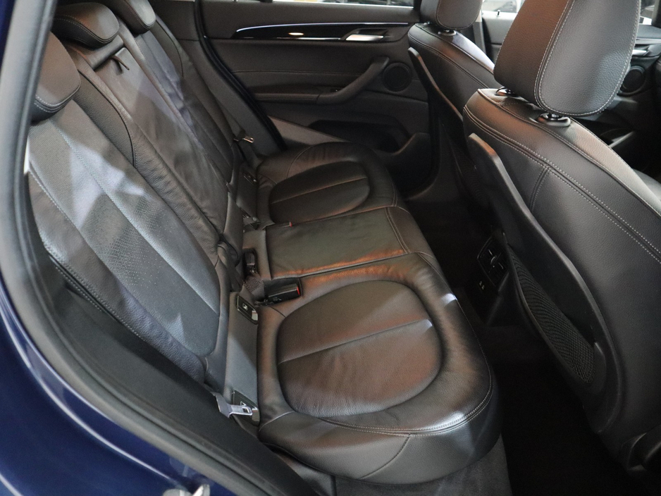 2021 BMW X1 - image 27