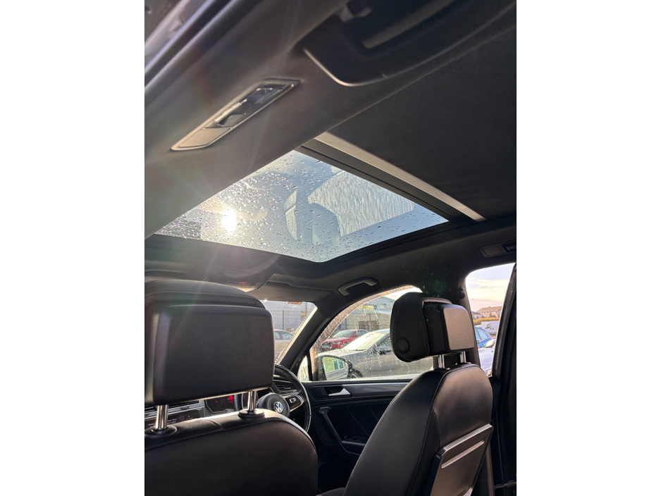 2019 Volkswagen Tiguan 2.0 TDI R-LINE TECH 4MO