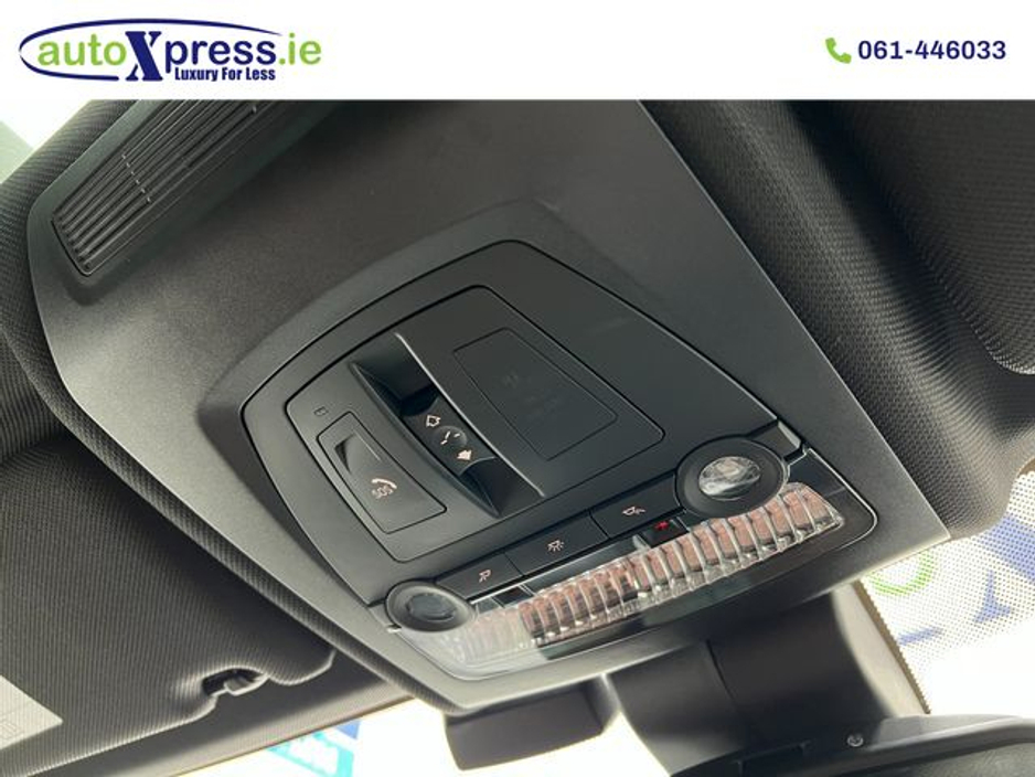 2016 BMW 5 Series - image 36