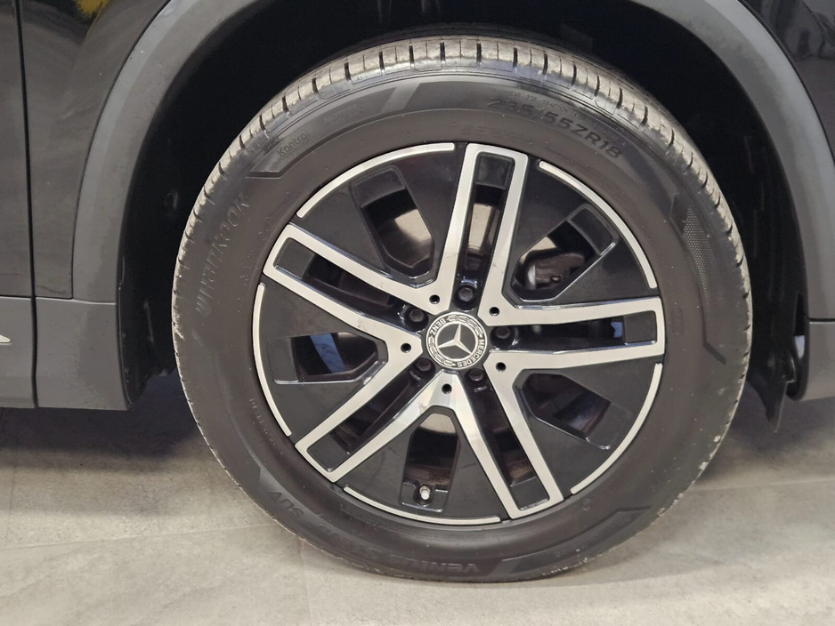 2021 Mercedes-Benz GLA Class - image 8