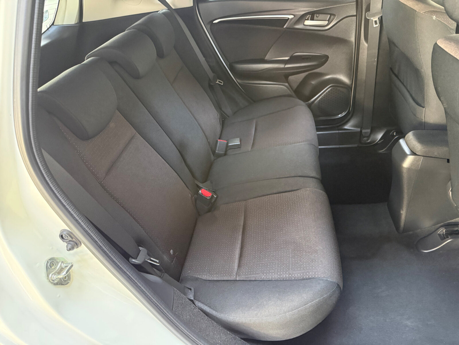 2015 Honda Fit - image 19