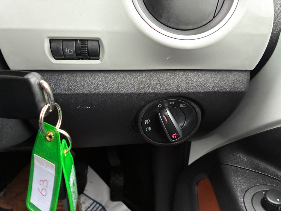 2016 Volkswagen up! 1.0i Petrol Jeans Up Automatic €10,750