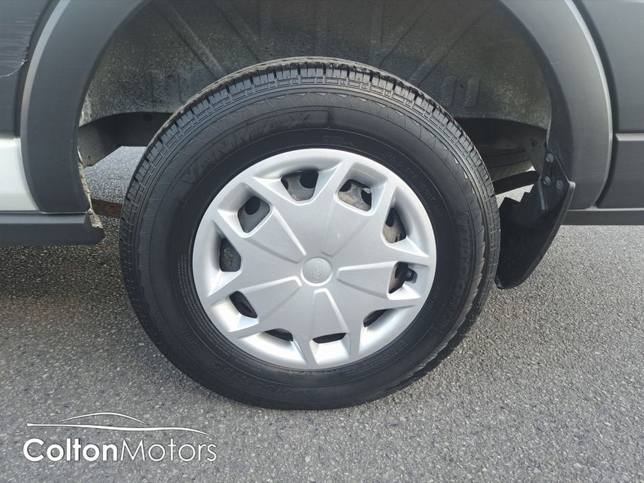 2019 Ford Transit - image 22
