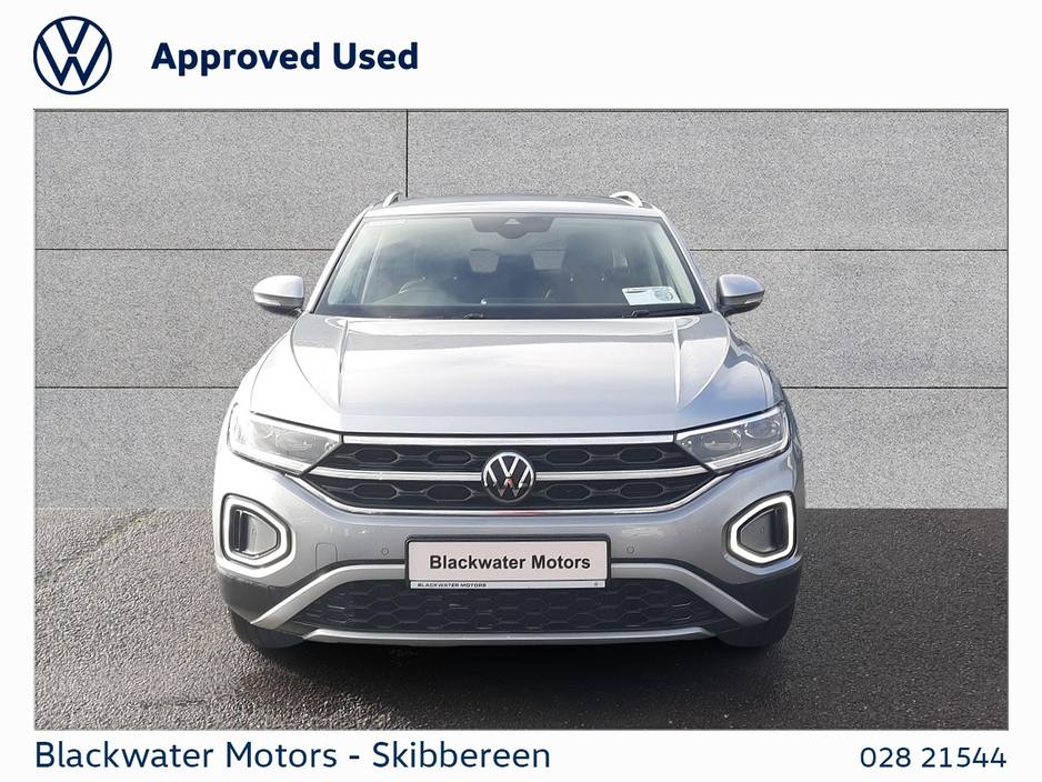 2022 Volkswagen T-Roc - image 12