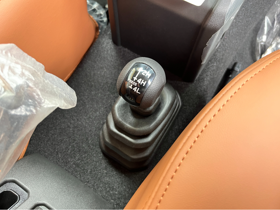 2025 Suzuki Jimny - image 18