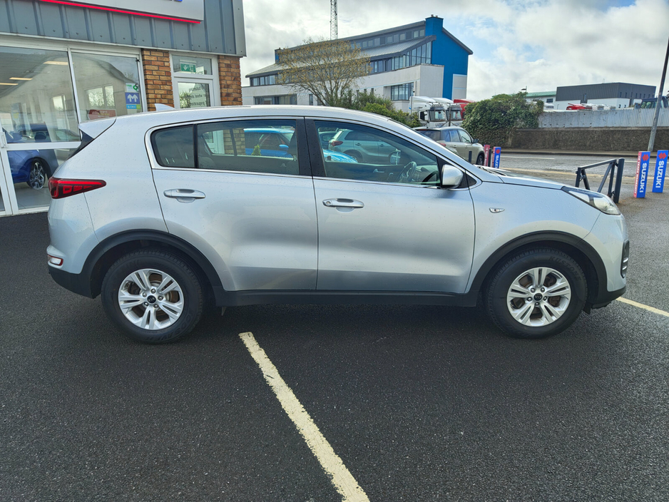 2017 Kia Sportage - image 9