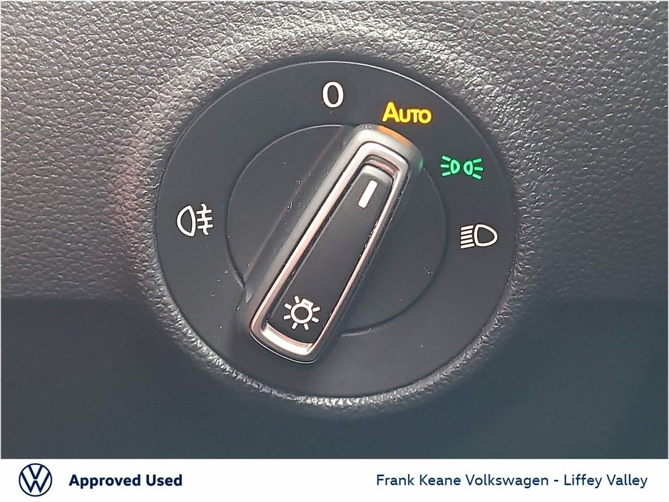 2022 Volkswagen T-Roc - image 19