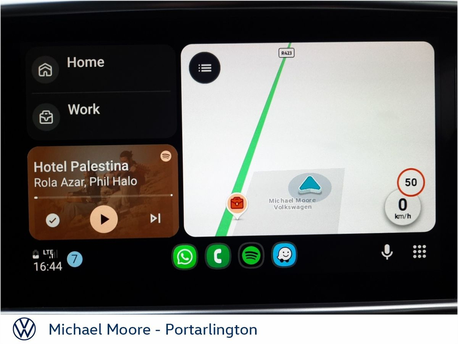 2015 Toyota Yaris - image 23