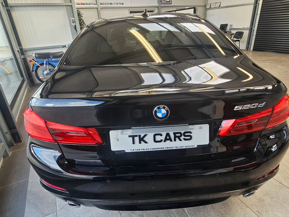 2018 BMW 5 Series - image 4