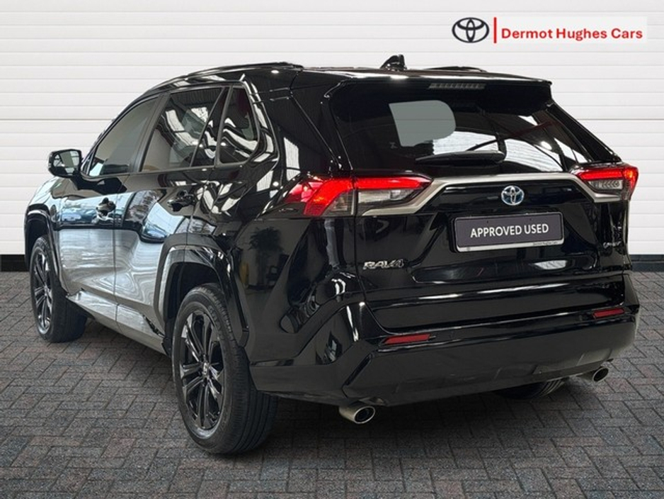 2025 Toyota Rav4 - image 2