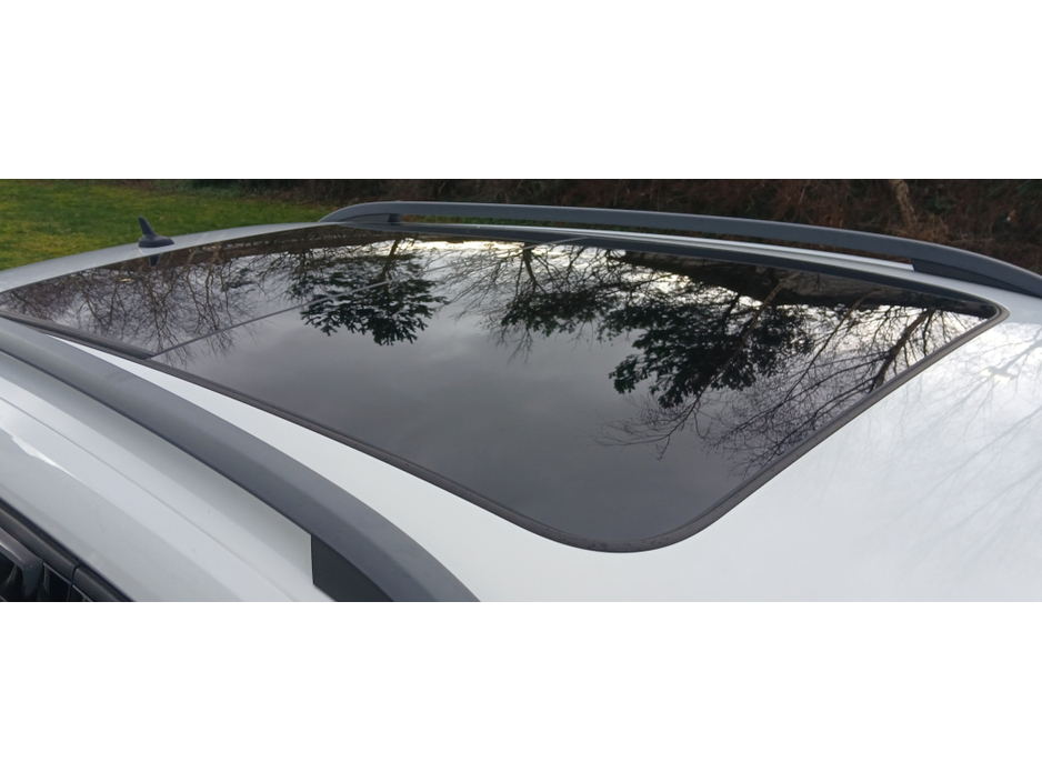 2019 Skoda Karoq - image 2