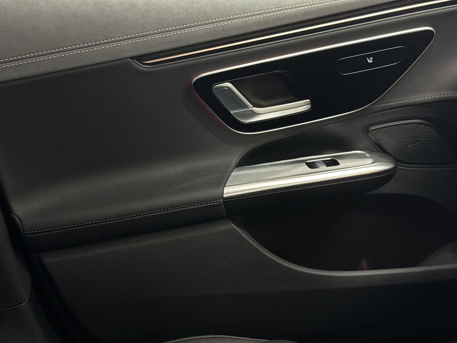 2025 Mercedes-Benz EQE - image 18