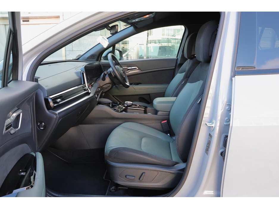 2024 Kia Sportage - image 16