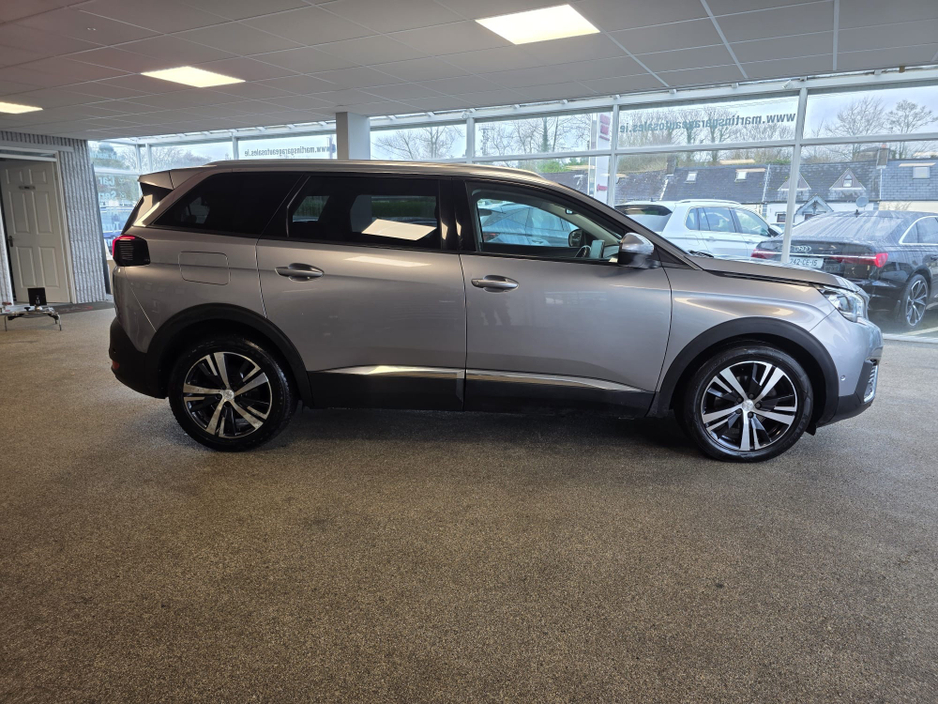 2019 Peugeot 5008 - image 7