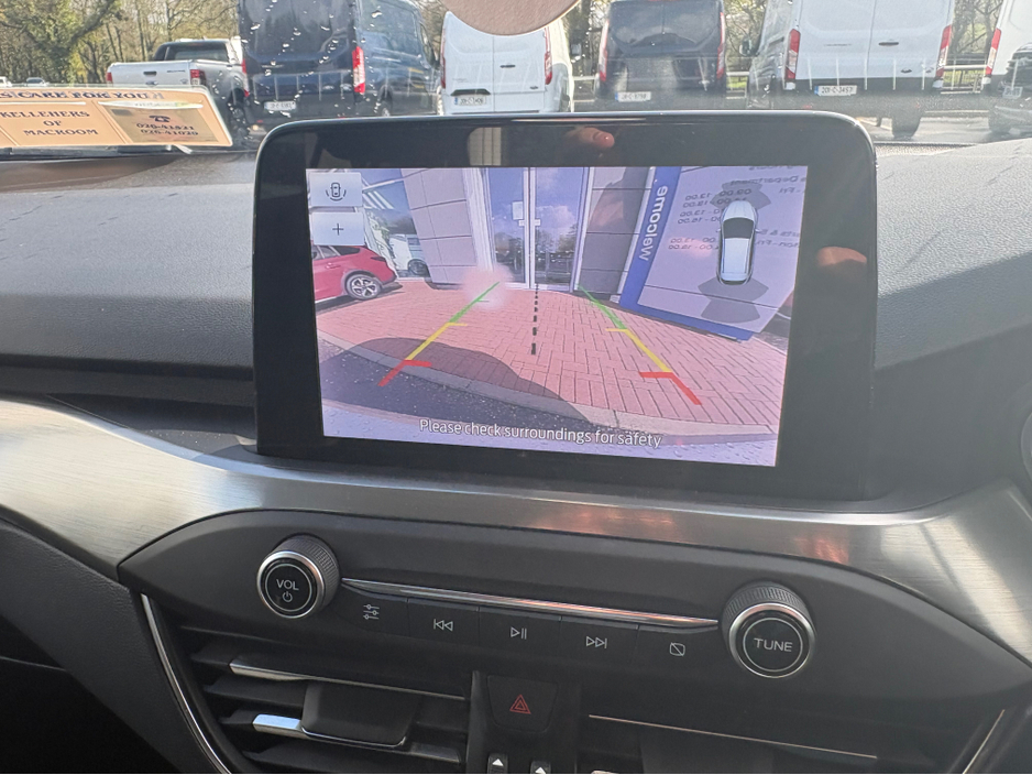 2020 Ford Focus - image 10