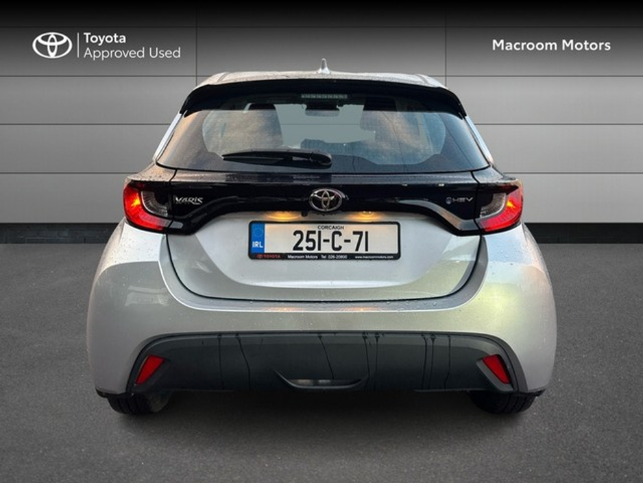 2025 Toyota Yaris FRESH SELECTION OF TRADE-INS Yaris Hybrid 115 Luna €27,000