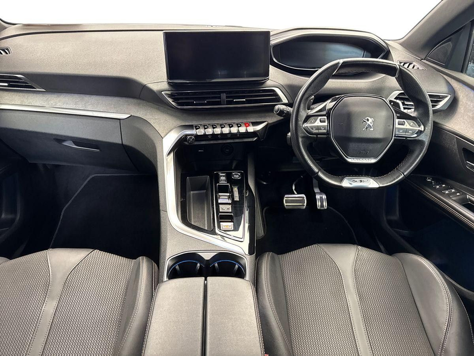 2024 Peugeot 5008 - image 8