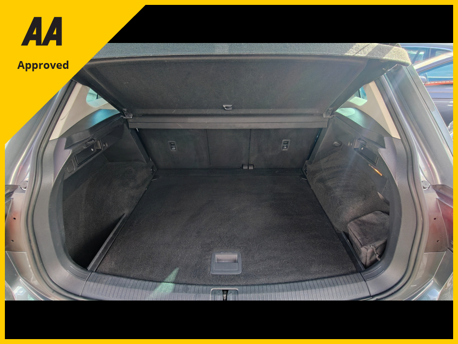 2020 Volkswagen Tiguan - image 13