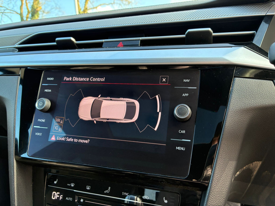 2022 Volkswagen Arteon - image 8