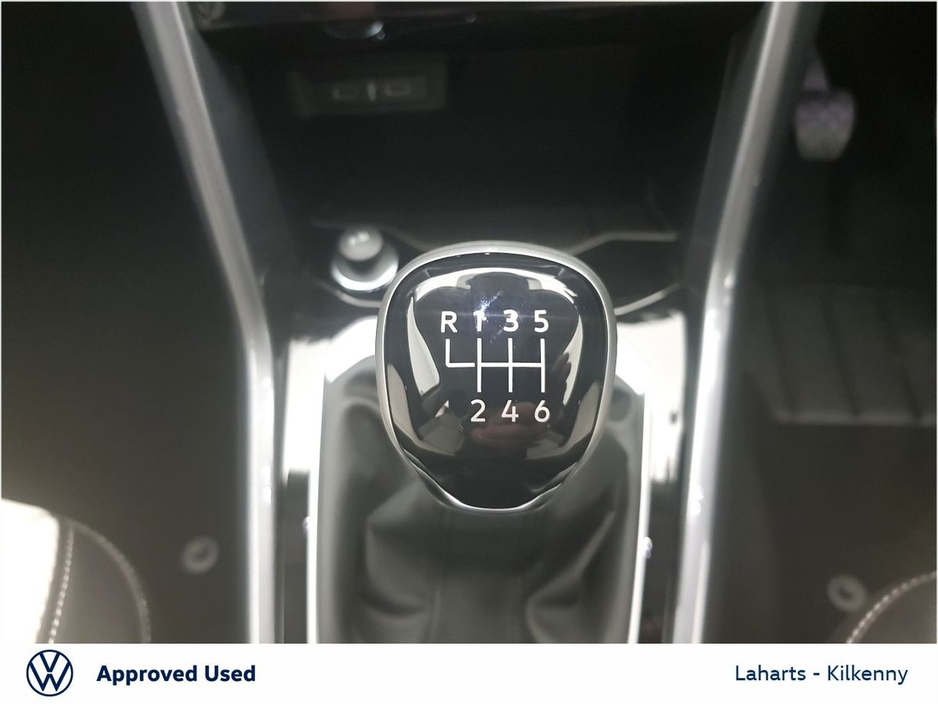 2023 Volkswagen T-Roc - image 16