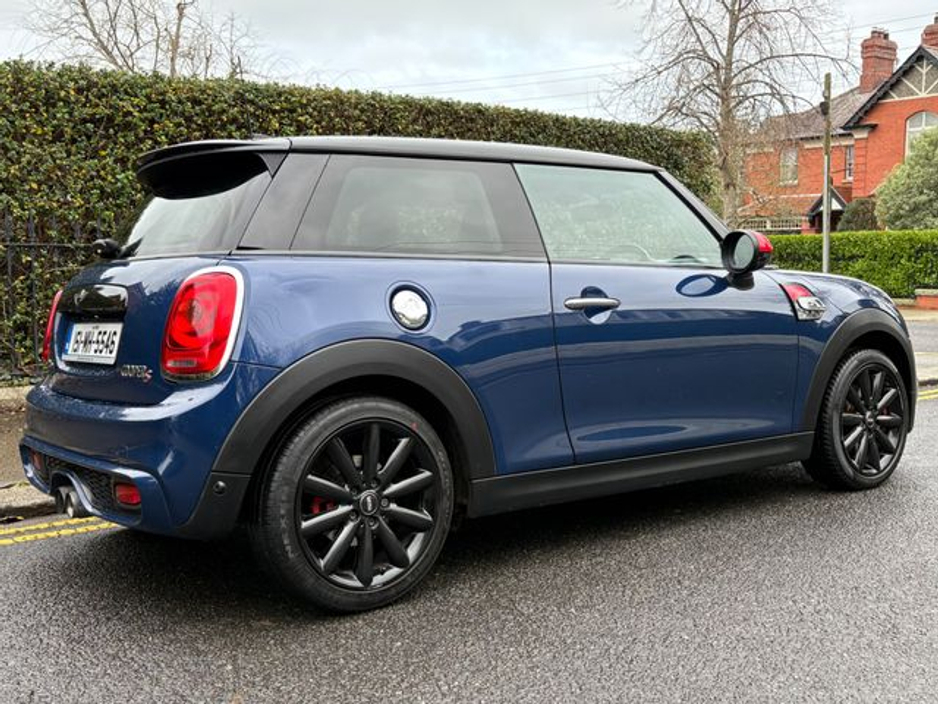 2015 MINI Hatch 2.0 S - MASSIVE SERVICE HISTORY €14,950