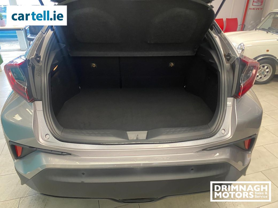 2018 Toyota C-HR - image 12