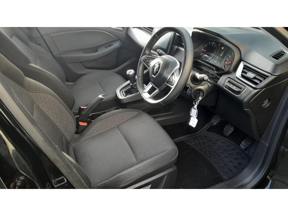 2022 Renault Clio Dynamique TCe 90 €14,450