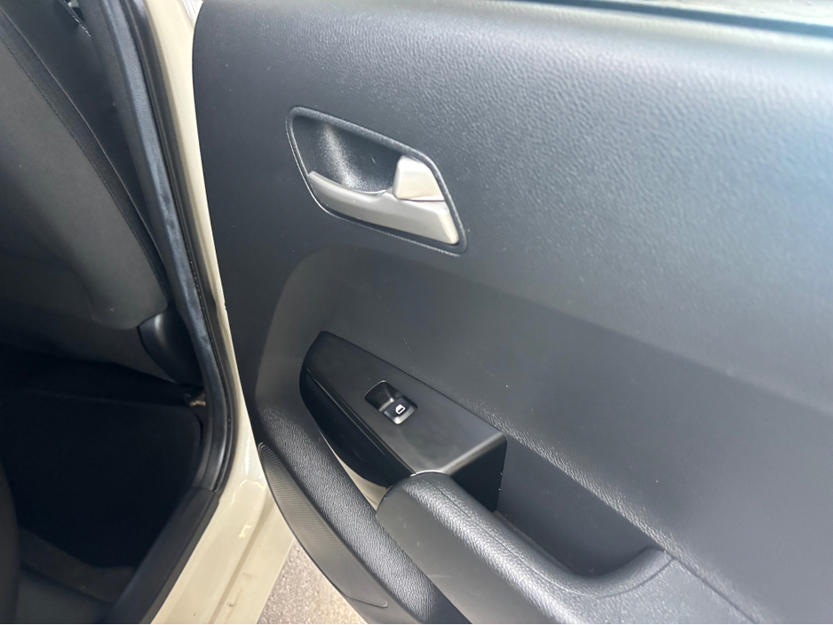 2023 Kia Picanto - image 11