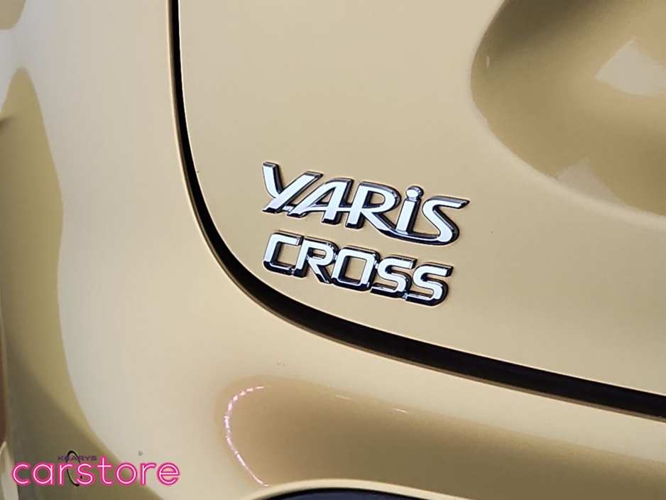 2022 Toyota Yaris Cross - image 16