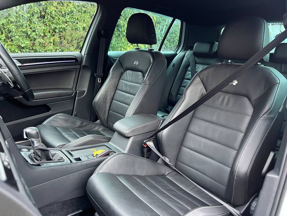 2014 Volkswagen Golf R 4MOTION 2.0 TSI // NEW PRETORIA ALLOYS // LEATHER INTERIOR // REVERSE CAMERA €24,900