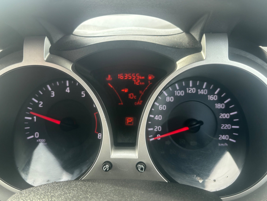 2015 Nissan Juke - image 9