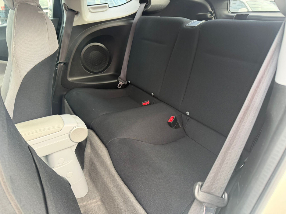 2011 Honda CR-Z - image 18