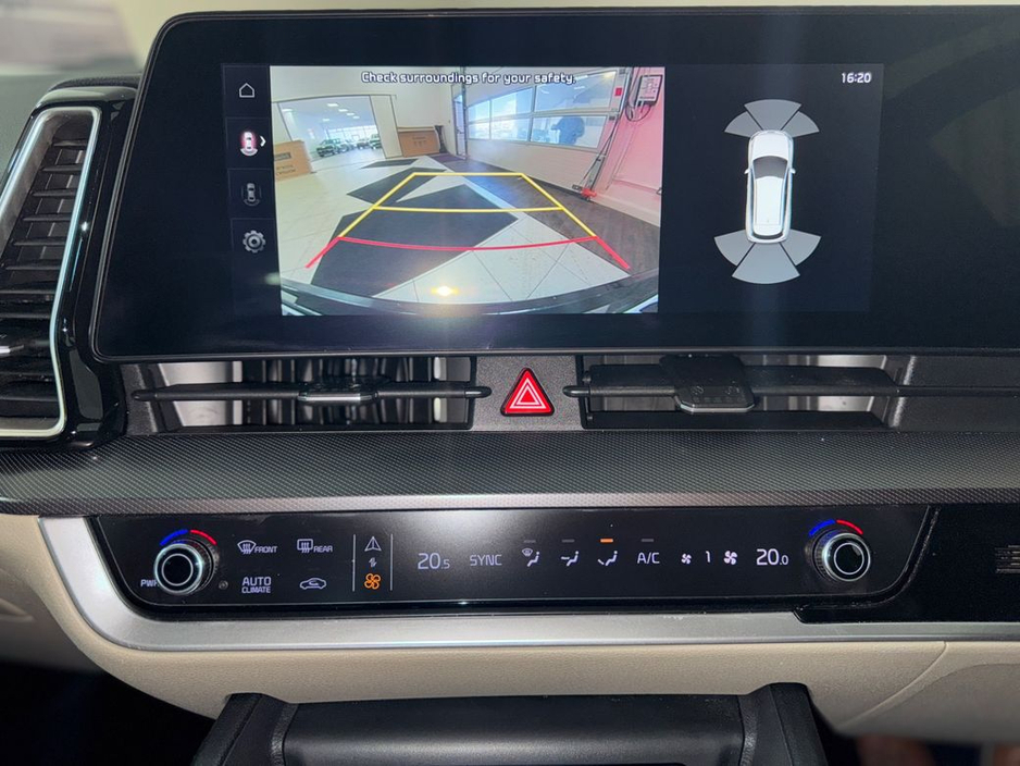 2022 Kia Sportage - image 7