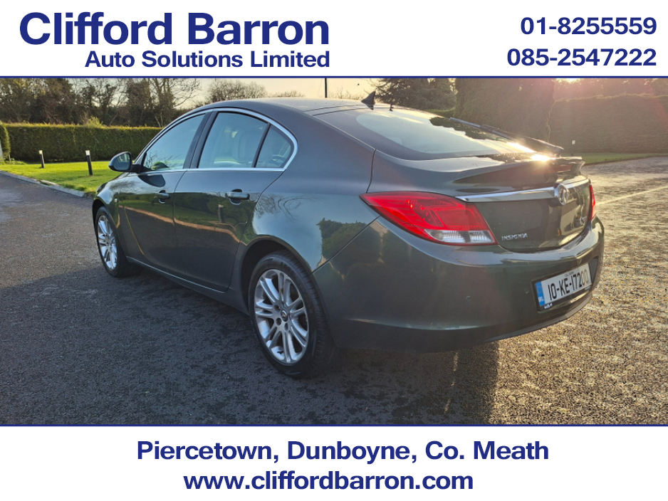 2010 Opel Insignia - image 7