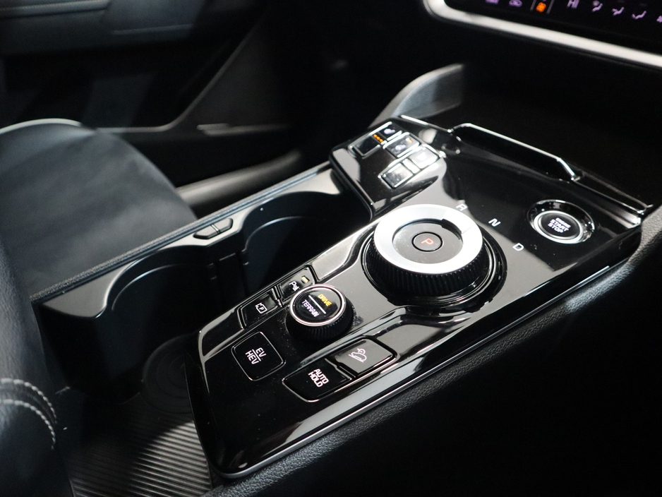 2023 Kia Sportage - image 24
