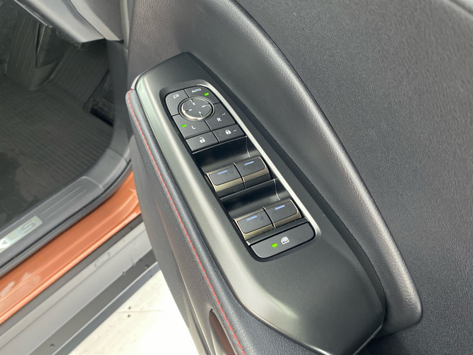 2025 Lexus LBX Emotion €42,650