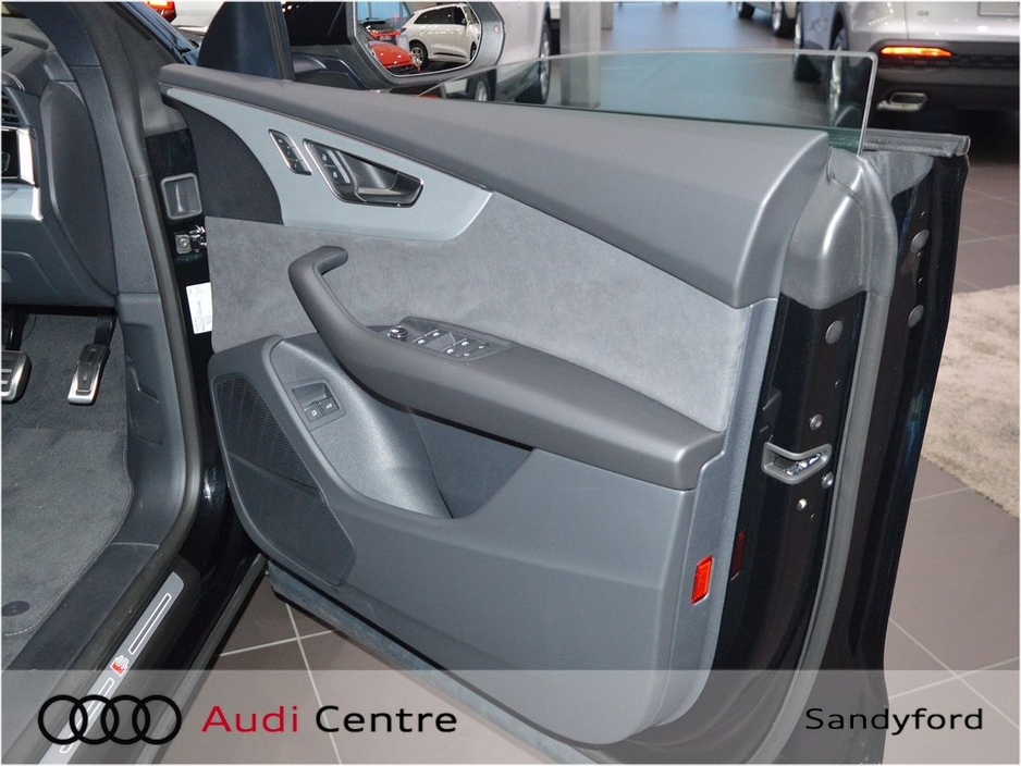 2026 Audi Q8 SUV 60 TFSIE Q COMP 490PS €125,143