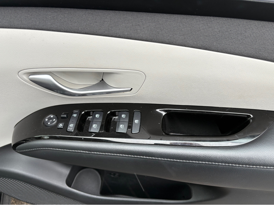 2021 Hyundai Tucson - image 5